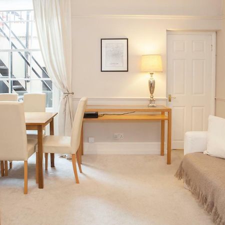Victoria Station Apartment London Exterior photo