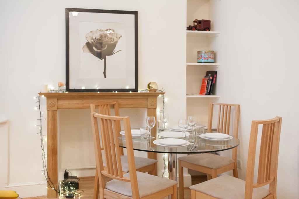 Victoria Station Apartment London Exterior photo