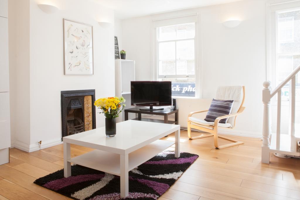 Victoria Station Apartment London Exterior photo