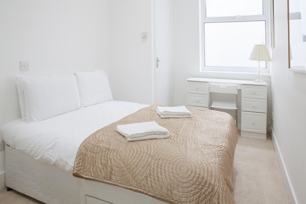 Victoria Station Apartment London Exterior photo