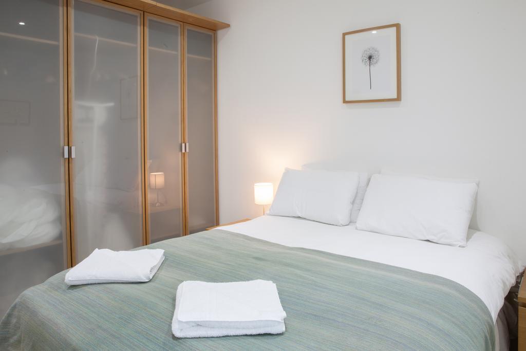 Victoria Station Apartment London Exterior photo