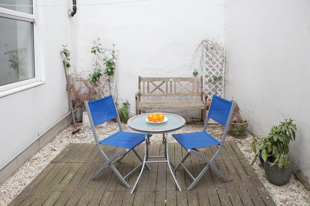 Victoria Station Apartment London Exterior photo